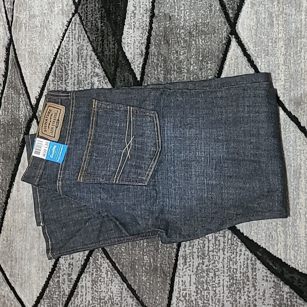 SIGNATURE LEVI STRAUSS GOLD FLEX SLIM STRAIGHT DENIM JEAN